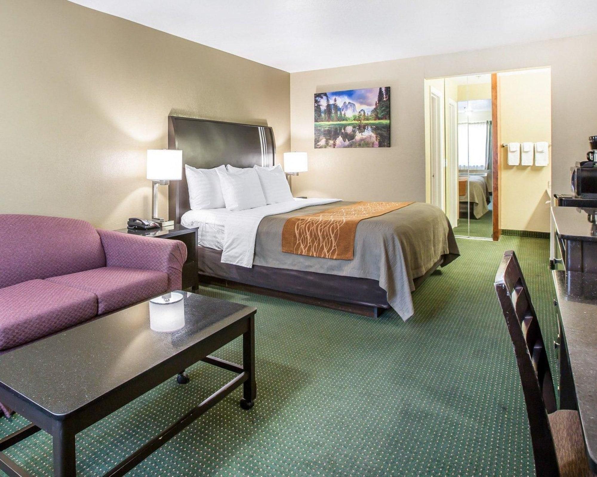 Comfort Inn Yosemite Area Oakhurst Exterior photo